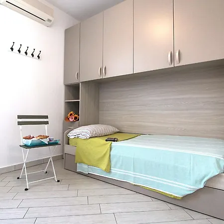 Elena, Ac, Wifi, * Lido degli Scacchi